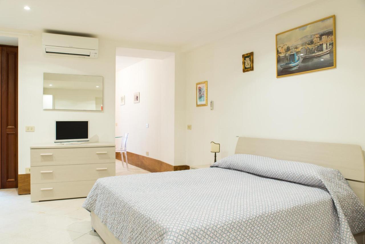 -spacious And Flat With Private Patio * Venezia